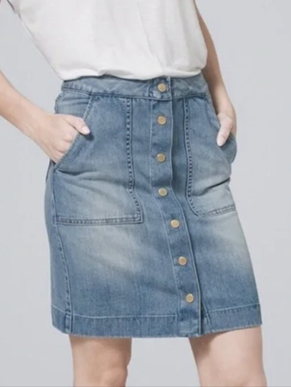 EUC White House Black Market Blue Snap Front Denim Jean Skirt